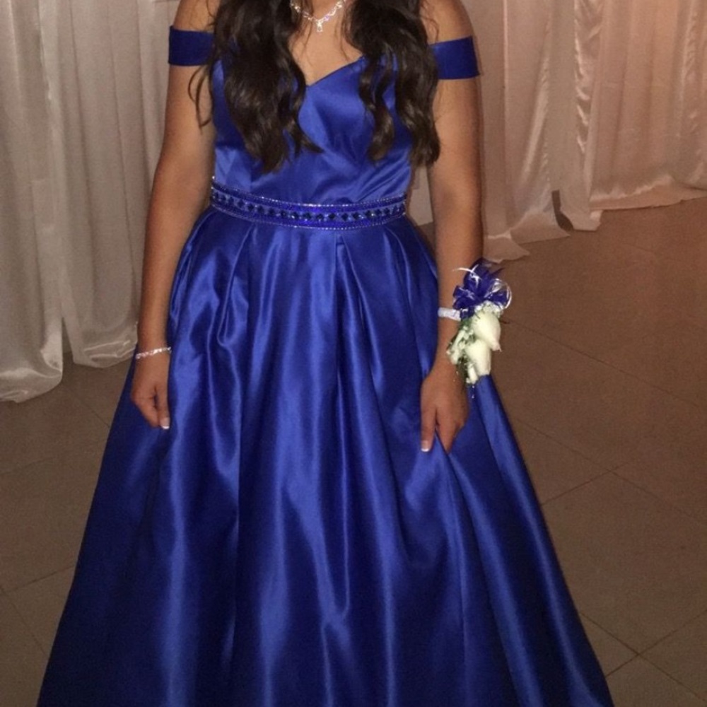 Blue Prom dress